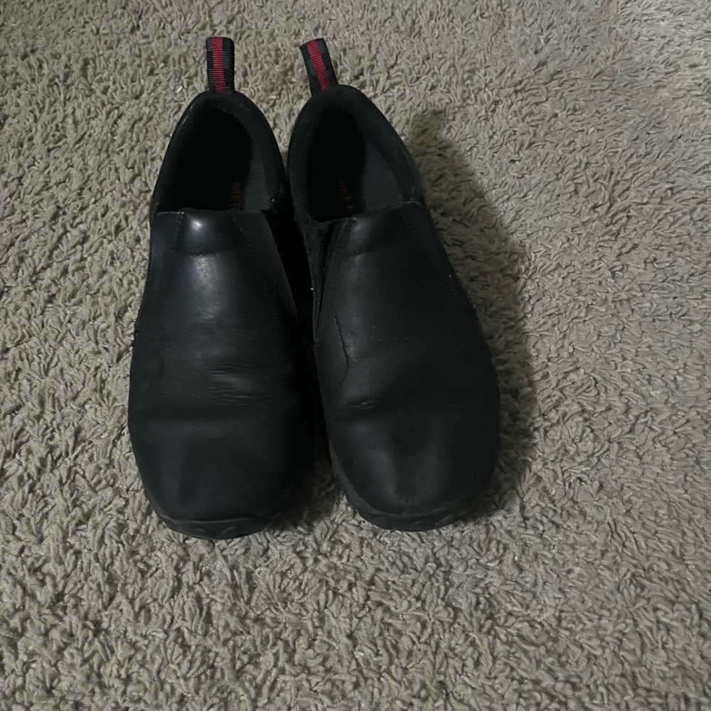 Great school. Worn condition in great shape. Great for boys/teens.